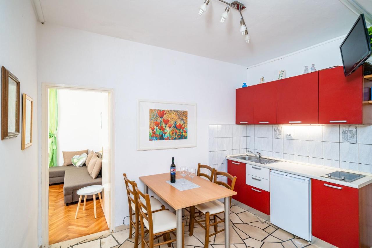 Apartments Nikolina Λομπάρδα Εξωτερικό φωτογραφία