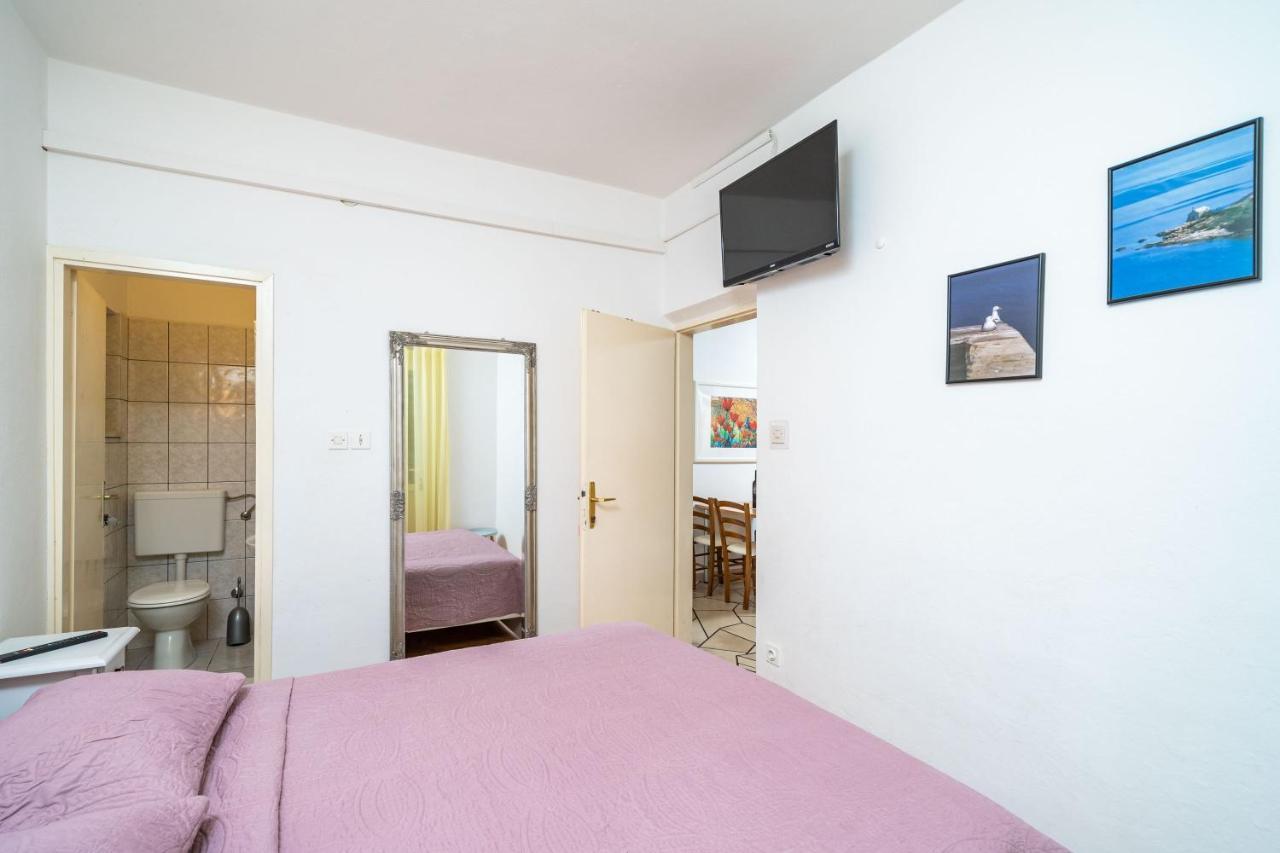 Apartments Nikolina Λομπάρδα Εξωτερικό φωτογραφία